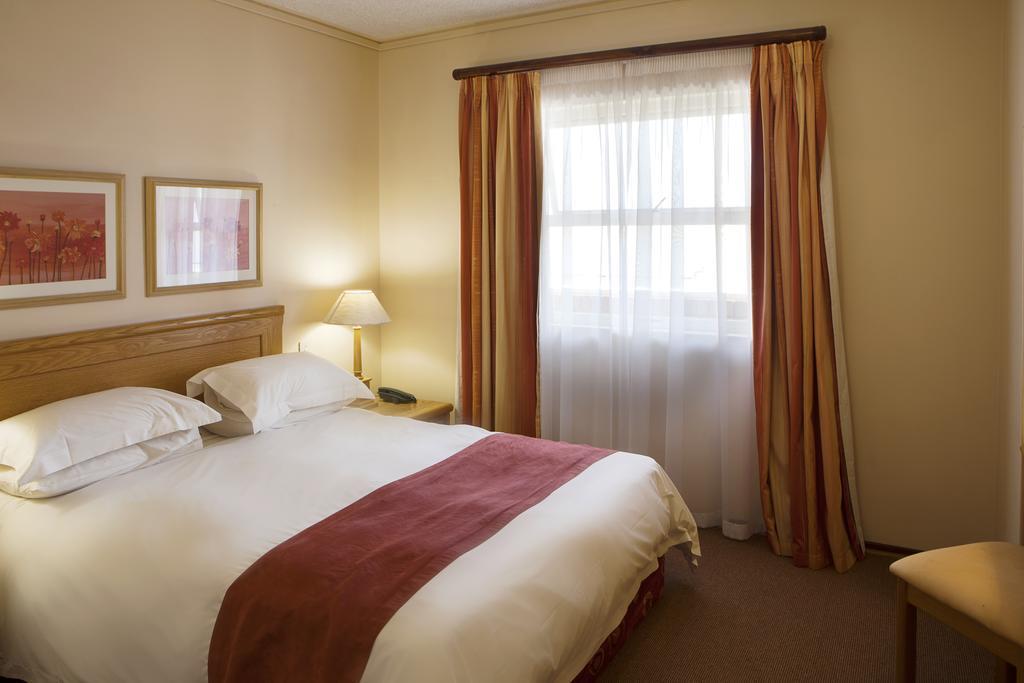 Brookes Hill Suites Hotel Port Elizabeth Eksteriør billede